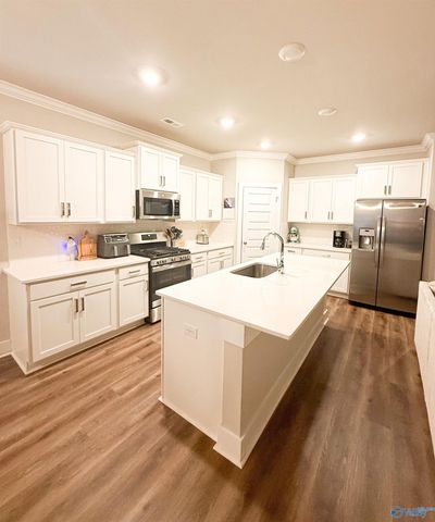 12494 Whitcomb Circle, Athens, AL 35613