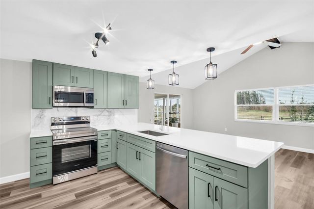 4001 TOPSAIL TRAIL, New Port Richey, FL 34652