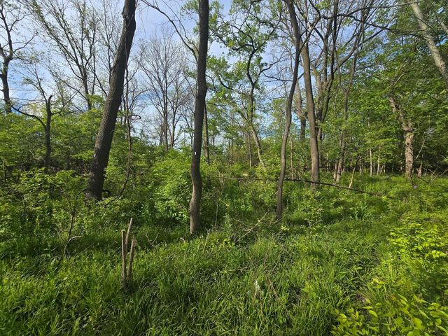 108 Arrowhead Drive, Algonquin, IL 60102