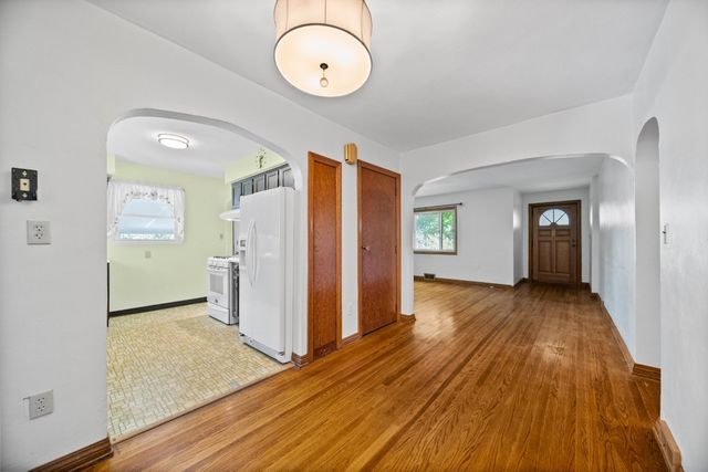 6044 GLADE Drive, Millcreek, PA 16509