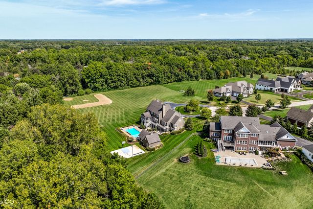 9162 Pleasant View Lane, Zionsville, IN 46077