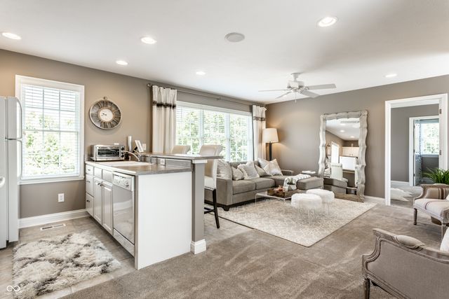 9162 Pleasant View Lane, Zionsville, IN 46077