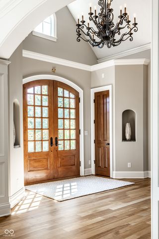 9162 Pleasant View Lane, Zionsville, IN 46077