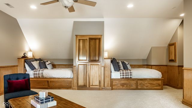 9162 Pleasant View Lane, Zionsville, IN 46077