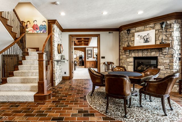 9162 Pleasant View Lane, Zionsville, IN 46077