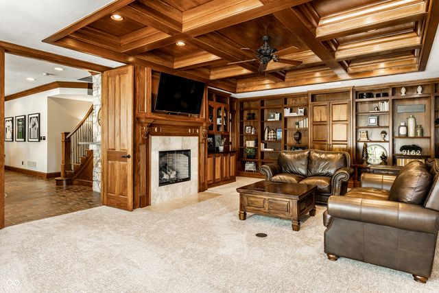 9162 Pleasant View Lane, Zionsville, IN 46077