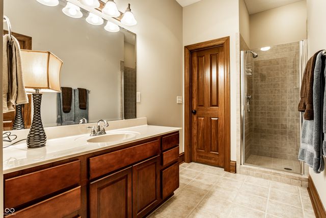 9162 Pleasant View Lane, Zionsville, IN 46077