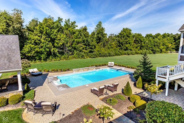 9162 Pleasant View Lane, Zionsville, IN 46077