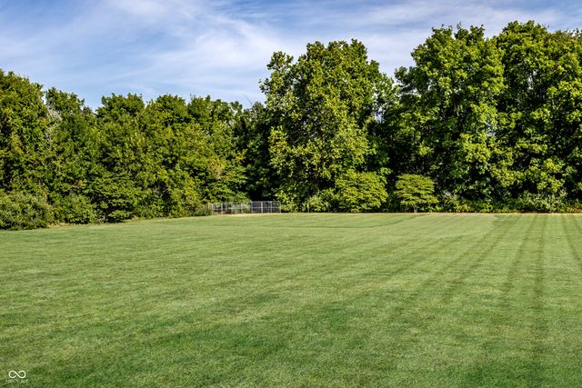 9162 Pleasant View Lane, Zionsville, IN 46077