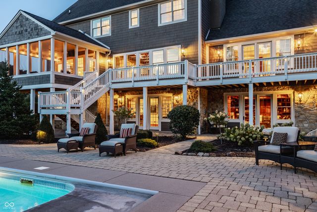 9162 Pleasant View Lane, Zionsville, IN 46077