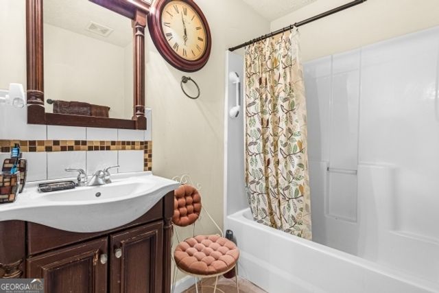 8107 Birch Walk Drive, Riverdale, GA 30274
