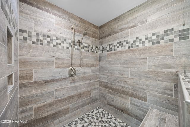 667 Hughes Road, Hampstead, NC 28443