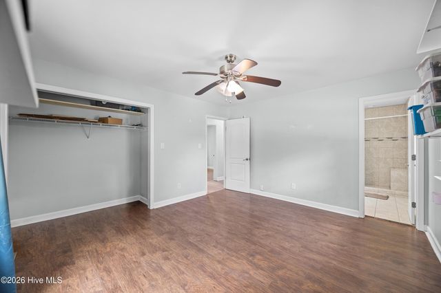 667 Hughes Road, Hampstead, NC 28443