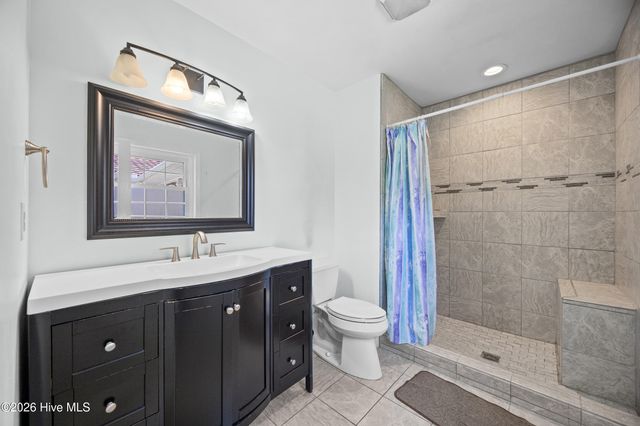 667 Hughes Road, Hampstead, NC 28443
