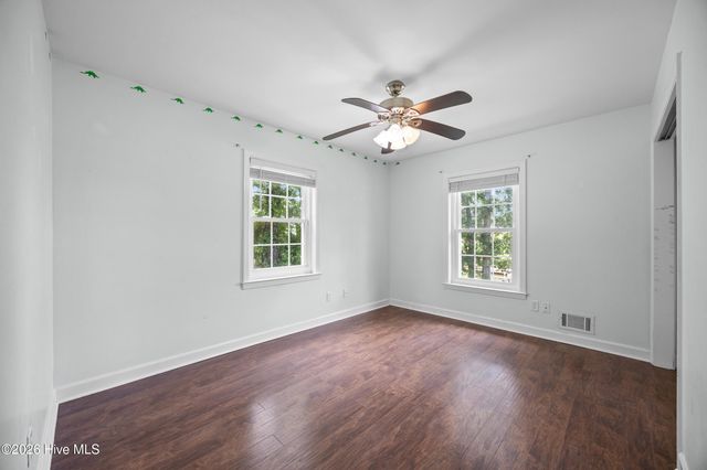 667 Hughes Road, Hampstead, NC 28443