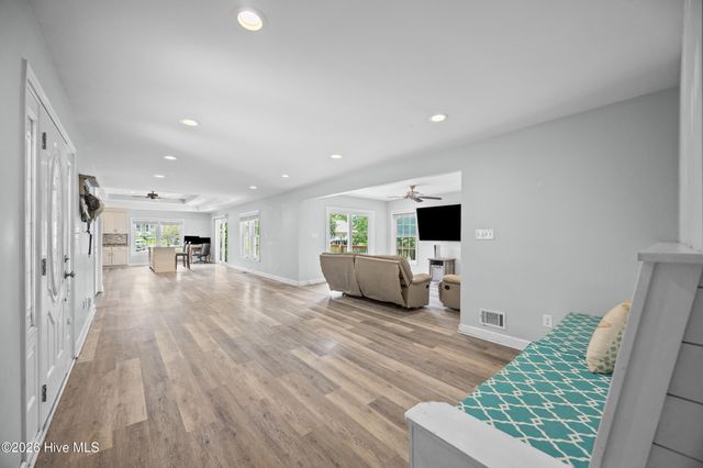 667 Hughes Road, Hampstead, NC 28443