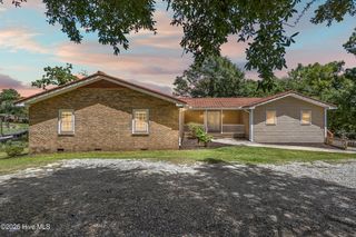 667 Hughes Road, Hampstead, NC 28443