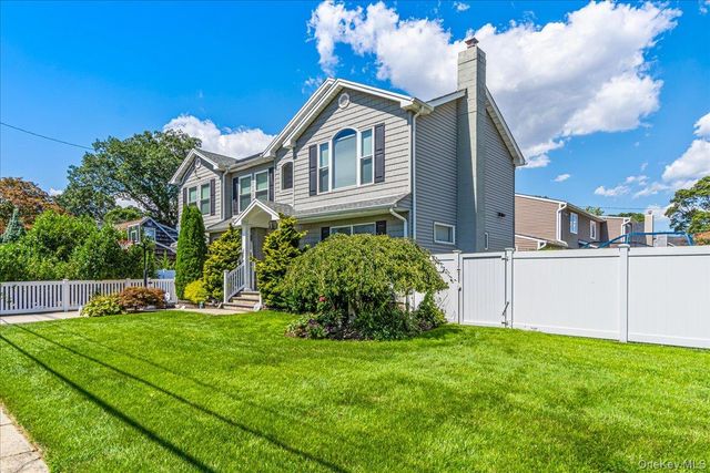 49 Brendan Avenue, Massapequa Park, NY 11762