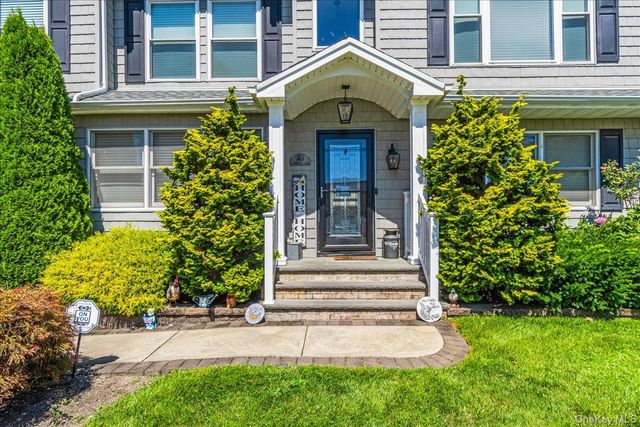 49 Brendan Avenue, Massapequa Park, NY 11762