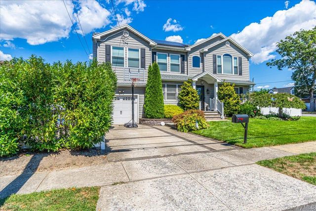 49 Brendan Avenue, Massapequa Park, NY 11762