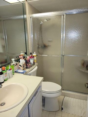 466 Holyoke Lane, Lake Worth, FL 33467