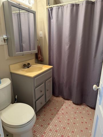 307 N Mclellan Street, Bay City, MI 48708