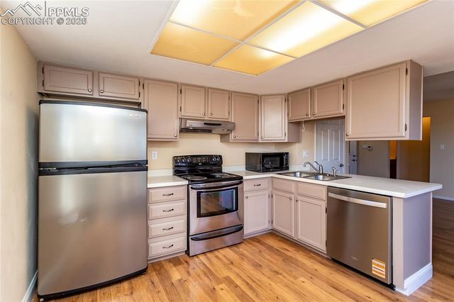 316 Cobblestone Drive, Colorado Springs, CO 80906