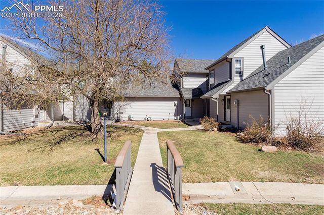 316 Cobblestone Drive, Colorado Springs, CO 80906