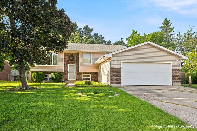 2494 FOREST VIEW Road, Lindenhurst, IL 60046