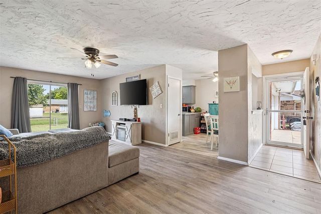 300 Cherokee Lane, El Reno, OK 73036