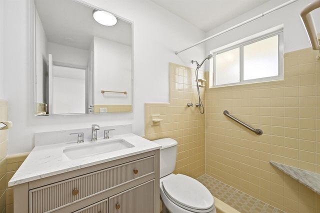 4454 W Tradewinds Avenue W, Lauderdale By The Sea, FL 33308