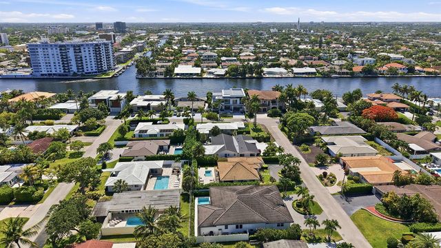 4454 W Tradewinds Avenue W, Lauderdale By The Sea, FL 33308