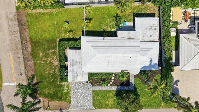4454 W Tradewinds Avenue W, Lauderdale By The Sea, FL 33308