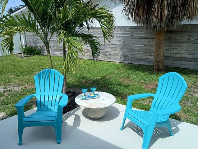 4454 W Tradewinds Avenue W, Lauderdale By The Sea, FL 33308