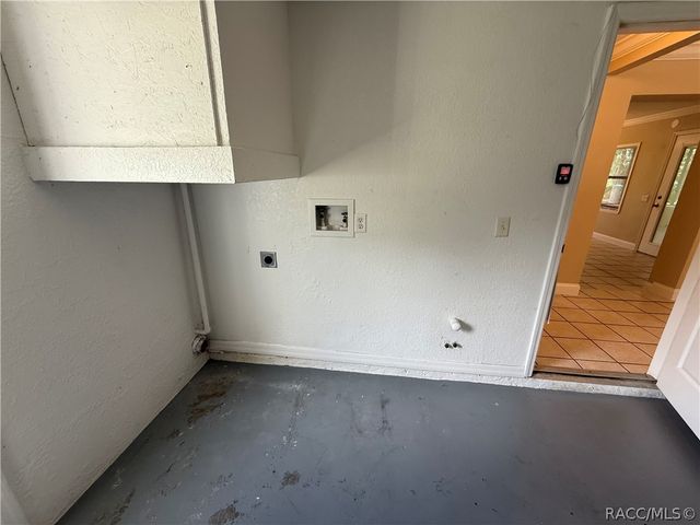 740 N Charles Avenue, Inverness, FL 34453