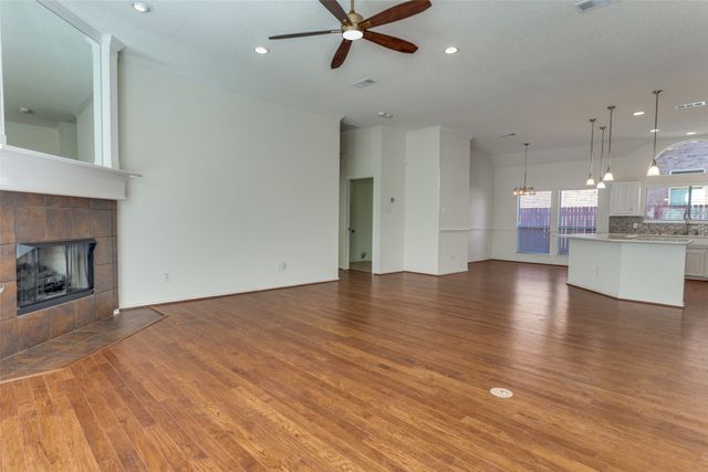 7128 White Tail Trail, Fort Worth, TX 76132