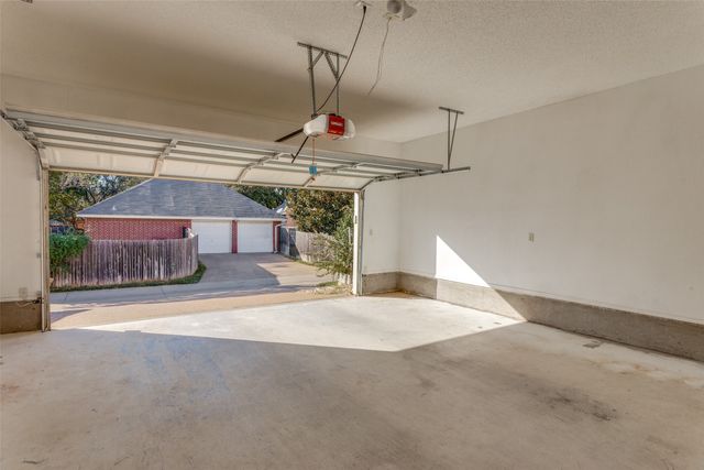 7128 White Tail Trail, Fort Worth, TX 76132