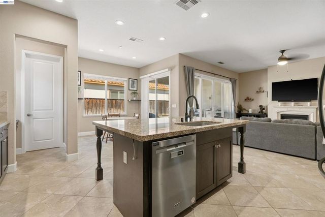 7313 Bay Harbor Way, Discovery Bay, CA 94505