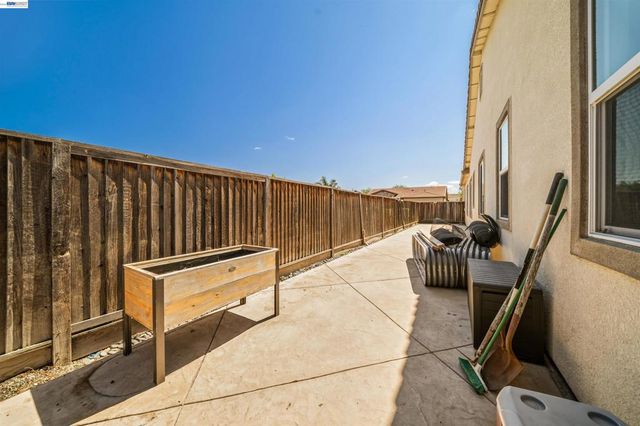 7313 Bay Harbor Way, Discovery Bay, CA 94505