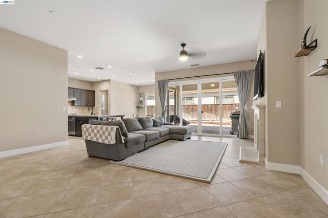 7313 Bay Harbor Way, Discovery Bay, CA 94505