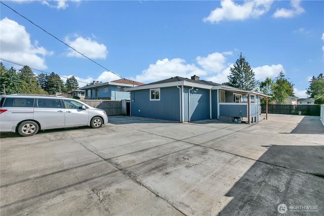 3501 S Webster St, Seattle, WA 98118