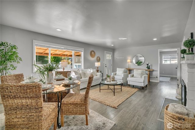 3501 S Webster St, Seattle, WA 98118
