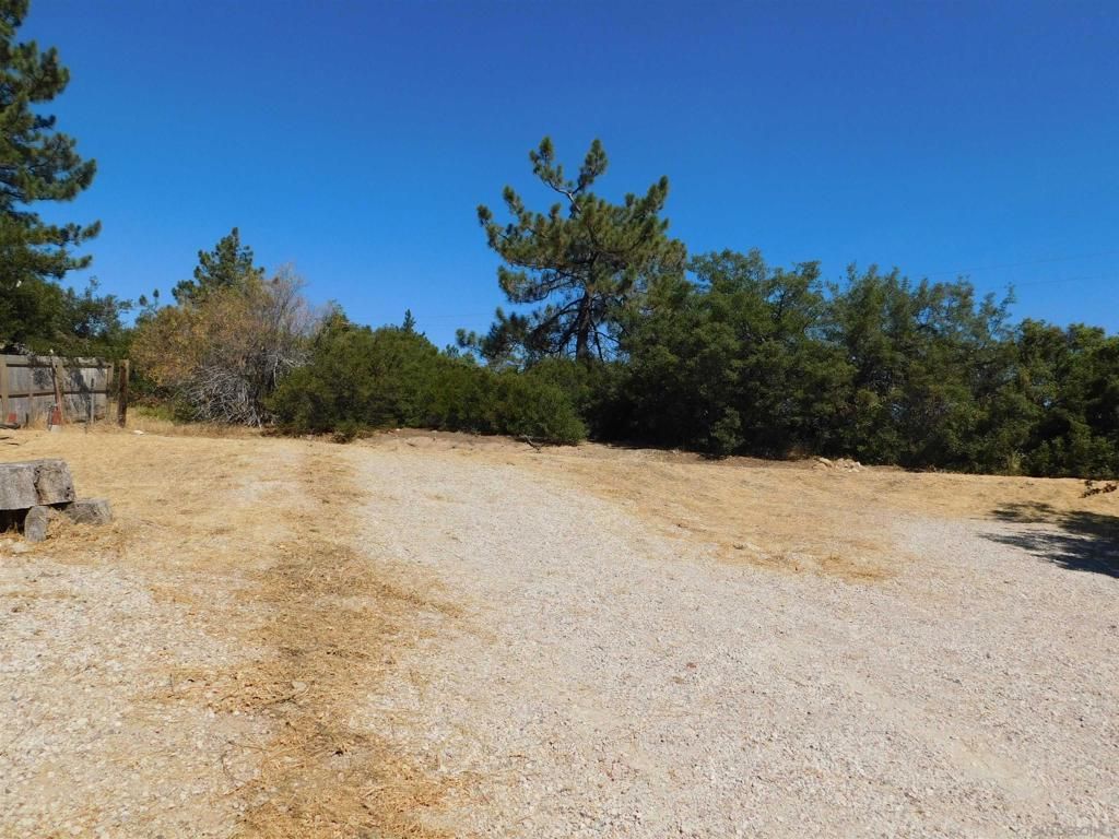 Image 11 of property listing at 1761 Whispering Pines Dr., Julian, CA 92036