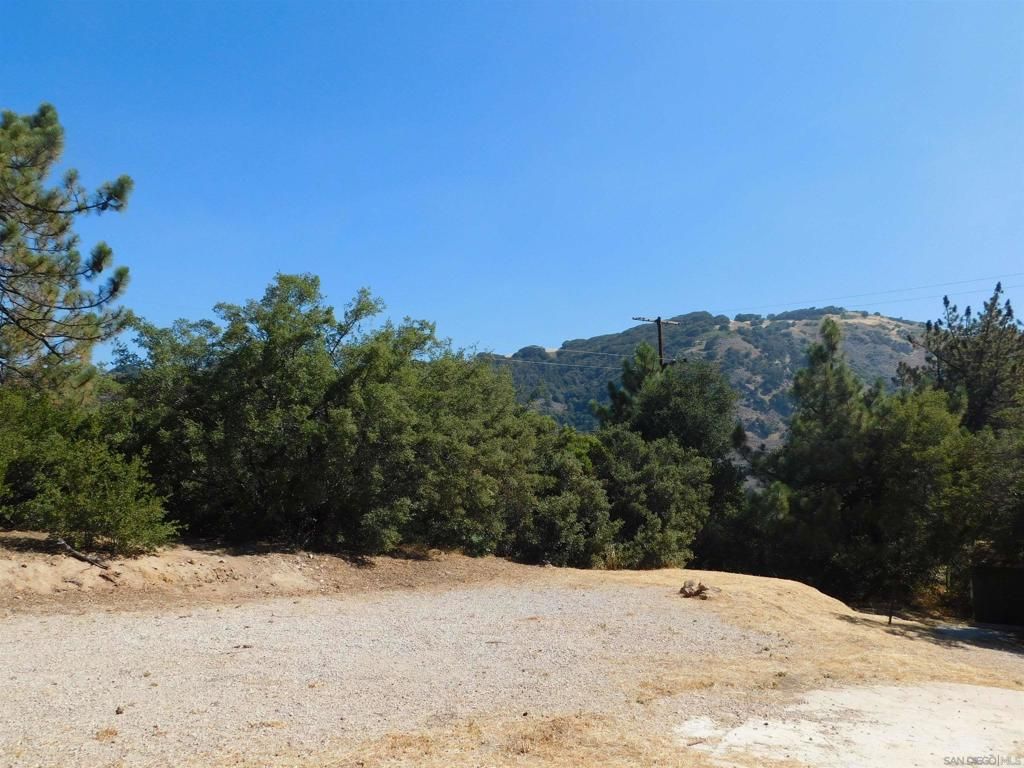 Image 2 of property listing at 1761 Whispering Pines Dr., Julian, CA 92036