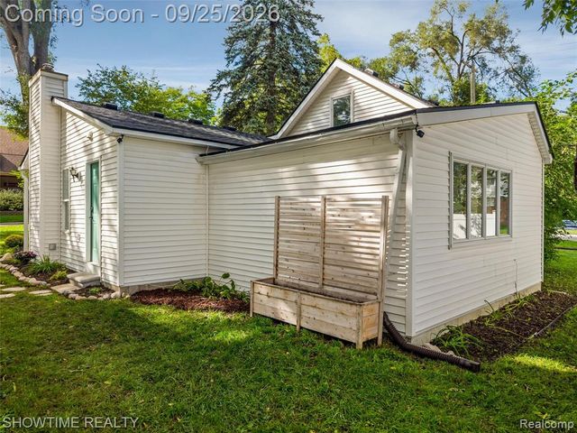 409 1st Street, Rochester, MI 48307