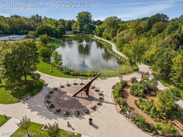 409 1st Street, Rochester, MI 48307