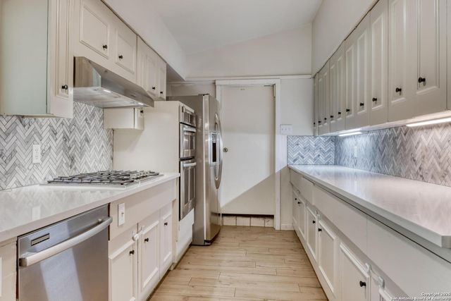8811 Pineridge, San Antonio, TX 78217