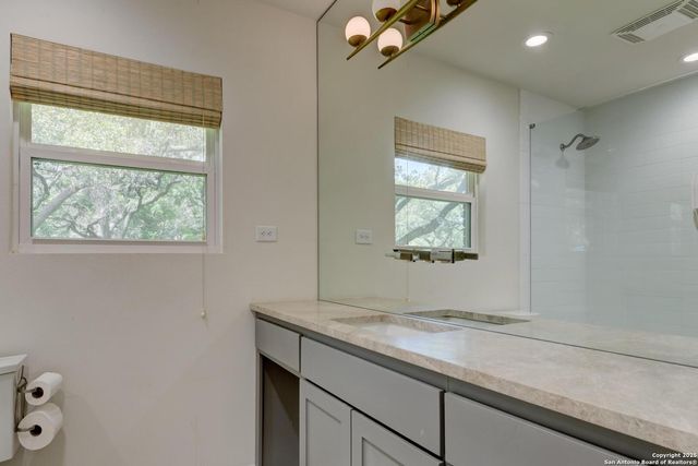 8811 Pineridge, San Antonio, TX 78217