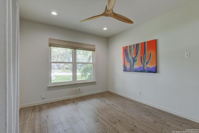 8811 Pineridge, San Antonio, TX 78217