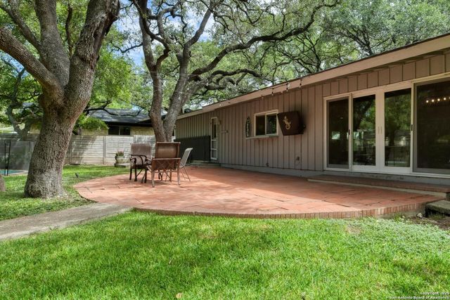 8811 Pineridge, San Antonio, TX 78217